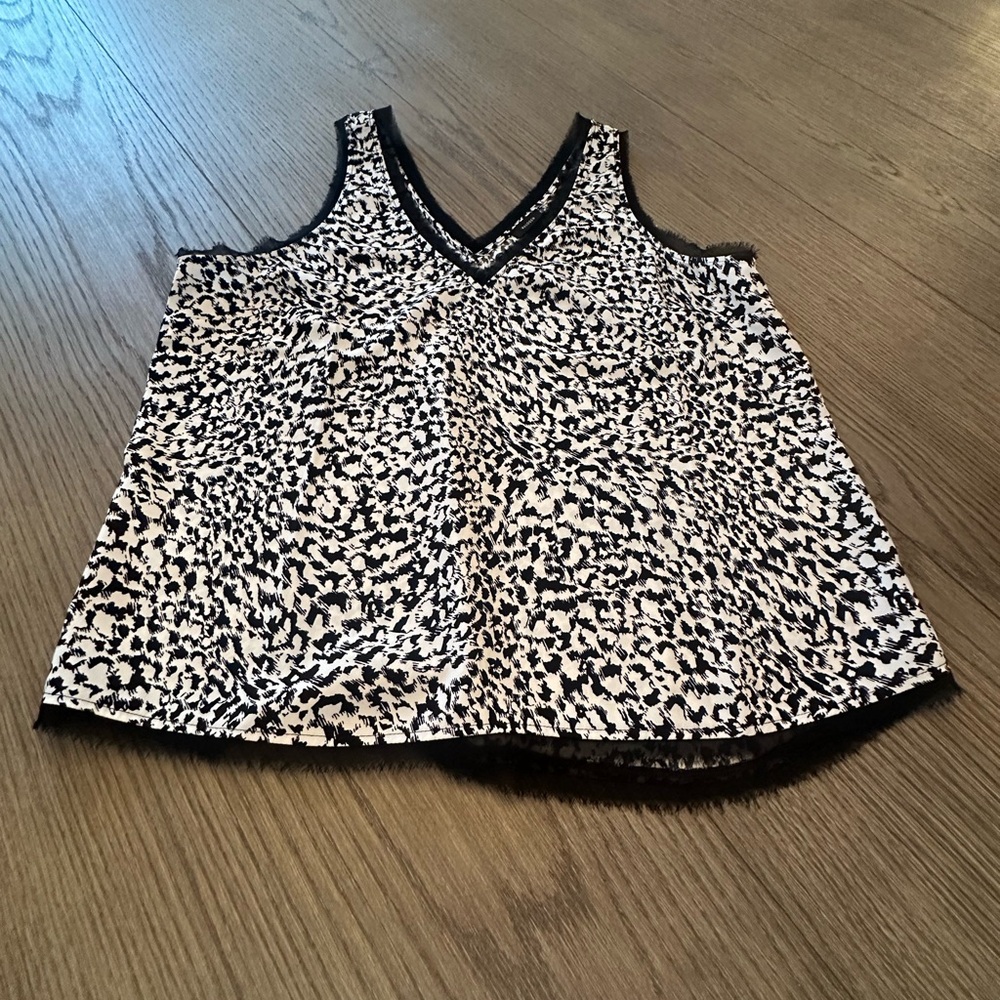 Halogen Black White Patterned Camisole Size L